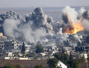 Συρία: Γίνονται σφοδρές συγκρούσεις στην παλαιά πόλη της Ράκκα